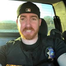 Alex Cox (@DetectiveACox)