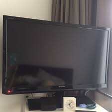 With 3 hdmi ports, you can connect to your satellite box, games © copyright sharp consumer electronics poland sp. Tv Lcd Brand Sharp 32 Inch Tv Home Appliances Tv Entertainment Tv On Carousell