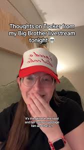 Tucker Cosplaying Lisa