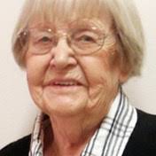 Lynn Hickle's Instagram, Twitter & Facebook