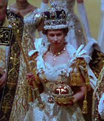 Reina del reino unido de gran bretaña e irlanda del norte soberana de los reinos de la mancomunidad de naciones. Casas Y Familias Reales Reino Unido Coronacion Reina Isabel Ii Reina Isabel Reina Isabel Ii Isabel Ii
