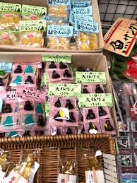 ยุคนี้ต้องรอด แม่ค้าจับมือลูกสาว 6 ขวบ ปั้นอาลัวพระเครื่อง ขายสู้โควิด คนสั่งเพียบ Dutq Li1rsw6ym