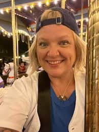 House is clean, fall decor is out, laundry is finished, my salad is ready  for tomorrow's church picnic…. Sundays are my absolute favorite day of the  week spent with people I love