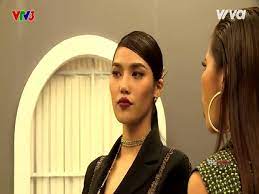 Maybe you would like to learn more about one of these? Minh Tu Ná»•i Ä'oa Vá»›i Lan Khue Vá» Viá»‡c Loáº¡i Thi Sinh The Face Vnexpress Giáº£i Tri