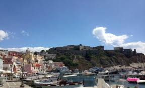 Viamichelin ti propone le mappe michelin, in scala da 1/1.000. Procida Ovvero L Adolescenza L Isola Di Arturo Di Elsa Morante 1000miglia