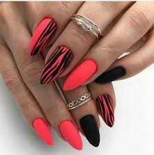 Voir plus d'idées sur le thème vernis à ongles, idee ongles, ongles. Epingle Par Chinbaud Sur Ongle Jolis Ongles Vernis A Ongles Idees Vernis A Ongles