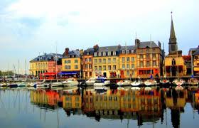 Bonparisien Jeuxdamoureux Port De Honfleur France Paysage France Honfleur Voyage En France