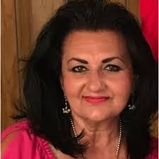 Loretta Applegate's Instagram, Twitter & Facebook