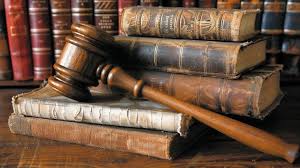 Free Legal Study Essentials Image - Gavel, Books, Law | Download at StockCake