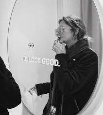 You Look Good Black And White Aesthetic Black Aesthetic Black And White Photography