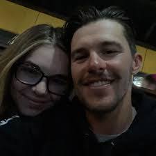 Justin Heard's Instagram, Twitter & Facebook