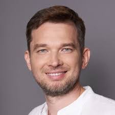 Timothy Spinks's Instagram, Twitter & Facebook