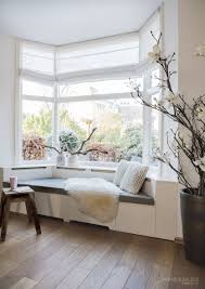 30 Bay Window Decorating Ideas Blending Functionality With Modern Interior Design Home Decor Bedroom House Interior Window Seat Design