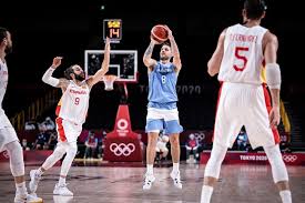 17:12 26/07 | el coach comienza su tarea analítica de los partidos de argentina en básquet plus y explica lo ocurrido contra los eslovenos. Ma27ulpcqtb6jm