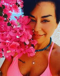 Ich würde mich riesig freuen wenn ihr mich auch in Instagram folgen tut  🙏🙏❤️❤️❤️❤️