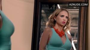 Vanessa L. Williams, Fiona Gubelmann, Camille Guaty, Chloe Bridges, Tichina  Arnold Bikini section in Daytime Divas - UPSKIRT.TV