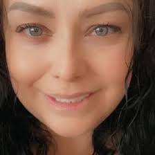 Doris Valdez's Instagram, Twitter & Facebook