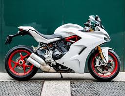 We researched the top options to help you pick. 2018 Ducati Supersport S Review A Sport Bike For The Average Rider