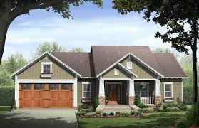 This structure type emerged in the 1950s, according to floorplans.com. Split Bedroom House Plans Chatham Design Group