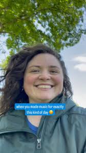 🥰🎶🦅 y’all seem to like blue sky, and so do I! MOVES album is out now!  #music #indiemusic #creativity #hudsonvalley #movesalbum