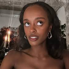 Ashley Hod Veyette (@ashh0d) • Instagram photos and videos