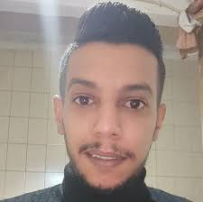 هاي انا نور حتاحت اختصاصية بشرة وتجميل غير جراحي موهبتي من انا وصغيرة  بيلفتني الجمال و كتير بدايق ان شفت بشرة مو نظيفة لهيك احترفت المهنة وصارت  مو بس مهنتي صارت موهبة