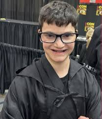 He was a bright light': 💔 13-year-old killed after he fell off a trailer  and was run over during Ohio Memorial Day parade:  https://www.wltx.com/article/news/local/summit-county/green-memorial-day-parade-boy-dies-matthew-schultz-remembered-family  ...