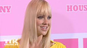 Anna faris's famously elastic face is just as animated in person as it is onscreen. Anna Faris Achselhaare Fur Der Diktator Tikonline De