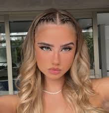 Sara Bertolini's Instagram, Twitter & Facebook