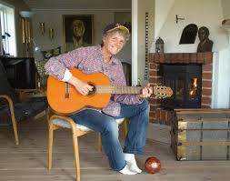 We share this information with our partners on the basis of consent and legitimate interest. Pia Sundhage Jag Blev Stolt Nar Folk Trodde Jag Var En Pojke Hemmets Journal