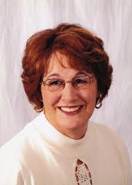 Janet Macneil's Instagram, Twitter & Facebook