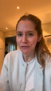 Fem blixtsnabba med underbara Hip hip hora-stjärnan Amanda Renberg 😍