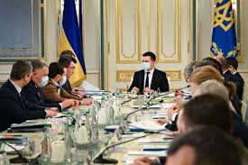 Президент украины владимир зеленский охарактеризовал последние решения снбо тремя словами: Zasedanie Snbo Prezident Sobiraet Trete Zasedanie Snbo Za Mesyac Slovo I Delo