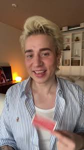 Voi teitä hanipallero sulomosse söpöläisihanuuksia, piristätte mun päivääni  megamaalisen superisti! pus pus ♥ ;)