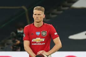 Scott Mctominay Signs New Manchester United Contract Manchester Evening News