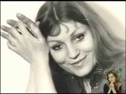 анна герман один раз в год сады цветут караоке A Ya Iz Vremyon 70 Yh Stihi Chitaet Vladimir Glazunov Youtube Pevicy