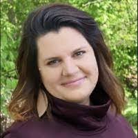 Kristen Lapp's Instagram, Twitter & Facebook