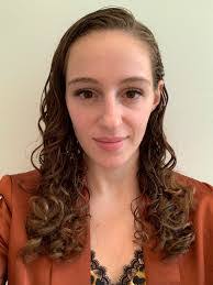 Samantha Loucks's Instagram, Twitter & Facebook