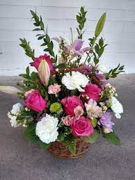 This depends on, among other things, the day and time of travel. Phoenix Florist Phoenix Flowers Flower Delivery Phoenix Arizona Flower Delivery Flowers Floral Design