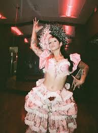 Discover the women's fashion range from marks & spencer. Melanie Martinez Wikipedia