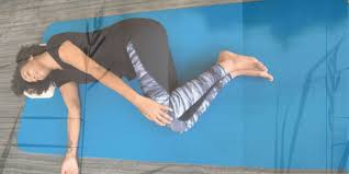 The method is claimed to reorganize connections between the brain and body and so improve body movement and psychological state. Feldenkrais Fundamentals Movement Creativity