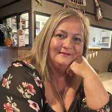 A post I never thought I would have to make. Words cannot express the  feeling of shock. I have our last phone call saved at 12:44 Saturday and  she was fine. A