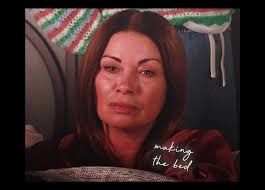 Season 6 wraps up with news that Brenda and Dylan are indeed living  together in London, which makes Kelly want another chance with Brandon. But  not if Val can help it. 😈 . .