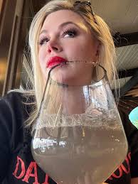 JESSICA CAMERON (@ActressJessicaCameron) • Facebook