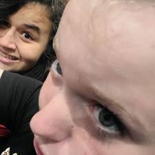 The girl who loves toes