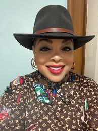 Happy Mother's Day to all the Beautiful Mother's around the world. Without  you no one will be here. 🎉🎊🎉🎂🎊🎉