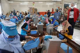 Abstract pt indomaju textindo kudus is a company that produce woven bag. Ganjar Minta Pabrik Di Jateng Contoh Penerapan Physical Distancing Pt Djarum Kudus