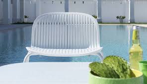 A Sophisticated White Outdoor Collection From Nardi Outdoor Pool Furniture Relaxing Chair Outdoor Furnishings
