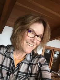 Caring for my sister with Alzheimer's is hard. We've found solace in making  TikToks