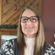 Paula Whitlow's Instagram, Twitter & Facebook